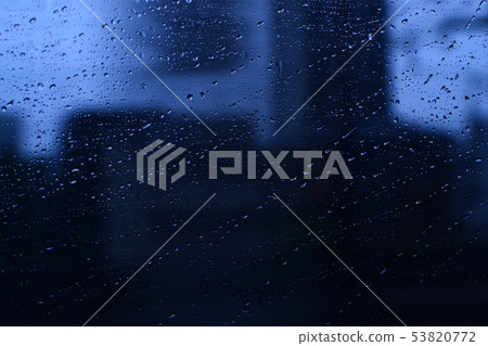 雨滴的窗口 53820772