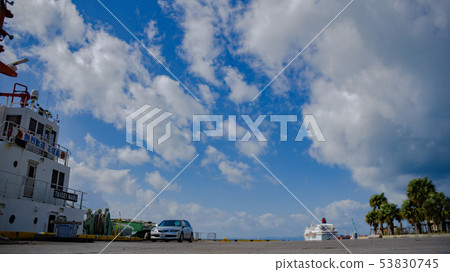 沖繩Ishigakijima渡輪碼頭港口風景股票照片 -  photolibrary 53830745