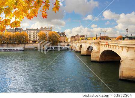 Pont Neuf, Paris, France Pont Neuf, Paris, France 53832504