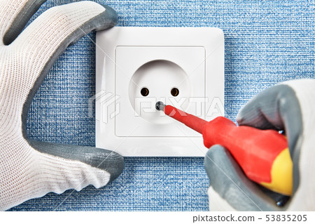 Replacement of defective electrical outlet. 53835205