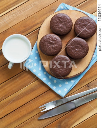 Choco Pie and Milk, Snacks 53836654