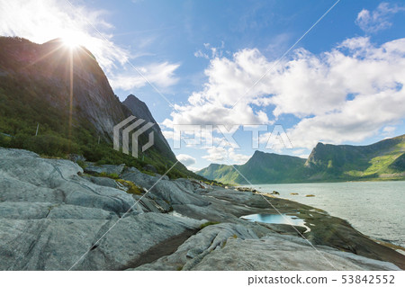Lofoten 53842552