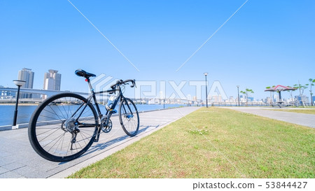 騎自行車 自行車 腳踏車 53844427