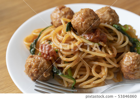 Meatball tomato spaghetti Meatball tomato spaghetti 53846860