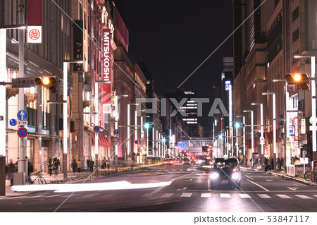 Tokyo cityscape in Japan "Muromachi 2-chome" and Nihonbashi Mitsukoshi etc. Tokyo cityscape in Japan "Muromachi 2-chome" and Nihonbashi Mitsukoshi etc. 53847117