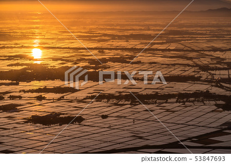 《Niigata Prefecture》 Echigo Plain at dawn 《Niigata Prefecture》 Echigo Plain at dawn 53847693