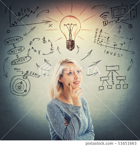 light bulb idea 53851663