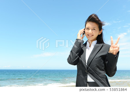 一個女人談智能手機 53851864