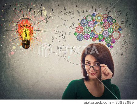 businesswoman has ideas businesswoman has ideas 53852099