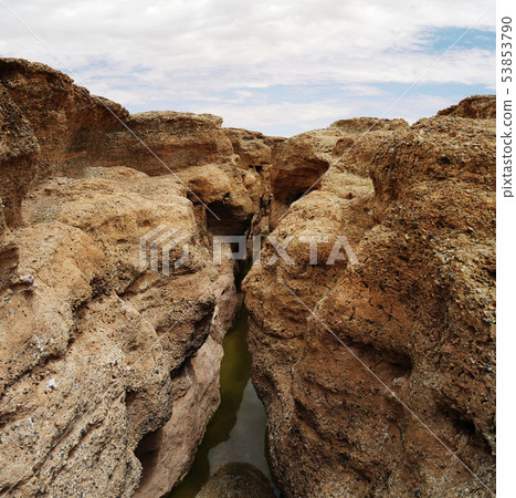 Sesriem canyon of Tsauchab river 53853790