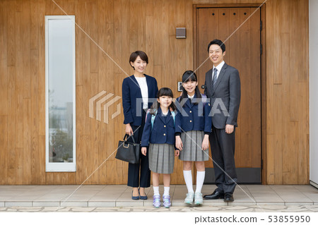 Middle Family Image 53855950