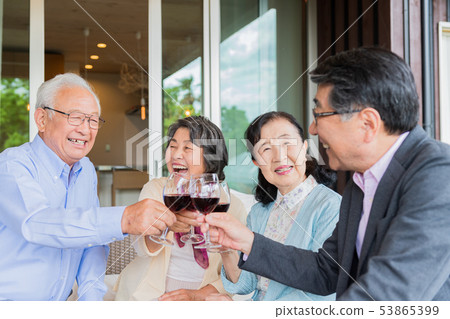 年長夫婦，朋友，夥伴，烤麵包 53865399