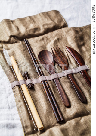Eco friendly wooden bamboo cutlery 53868092