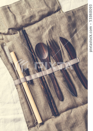 Eco friendly wooden bamboo cutlery 53868093