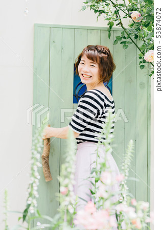 Female portrait 53874072