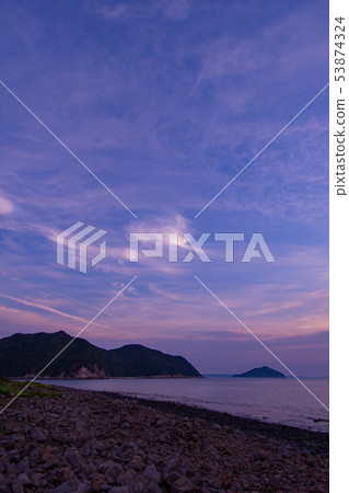 Dusk of the coast 53874324