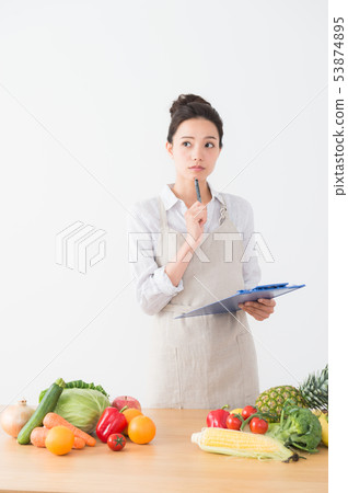 Nutritionist Cooking instructor image Nutritionist Cooking instructor image 53874895