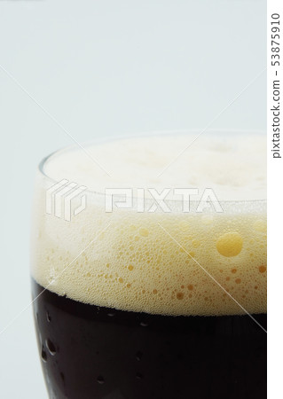 Full beer, cool beer 53875910