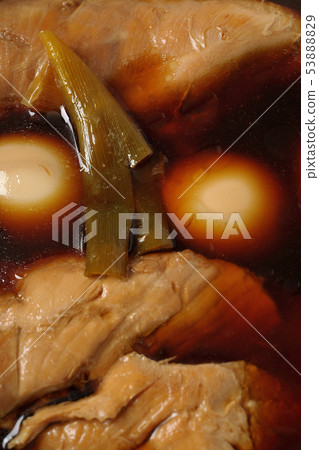 Chicken pork 53888829