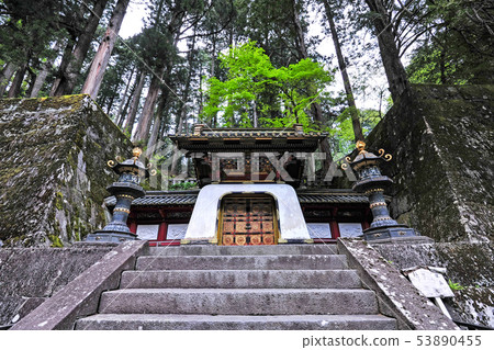Nikko Sanwa Odera Daishoin Imperial Kamon (Ryumiyamon) Nikko Sanwa Odera Daishoin Imperial Kamon (Ryumiyamon) 53890455