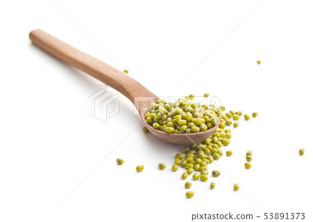 Green mung beans. 53891373