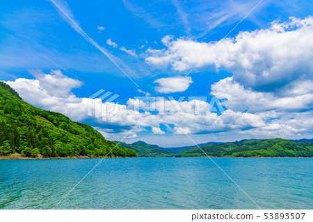 Treasure Lake 53893507