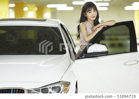 汽車，停車場，地下停車場，商界女強人 53894719