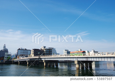Matsue Ohashi and the cityscape along Ohashi River ... Shimane Prefecture Matsue City Weather: Sunny 53897507