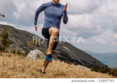 male runner athlete 53897743