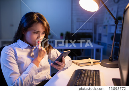 business woman use smart phone business woman use smart phone 53898772