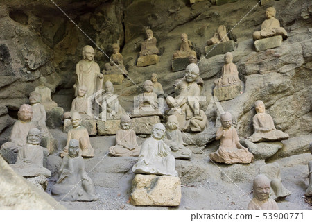 Kagoyama日本寺廟成千上萬的漢族石頭圖像Goma Cave（千葉縣安波郡阿班郡）截至2019年5月 53900771