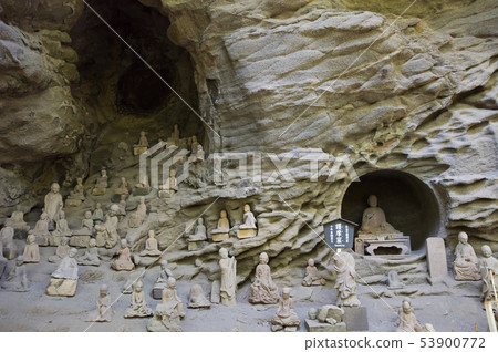 Kagoyama日本寺廟成千上萬的漢族石頭圖像Goma Cave(千葉縣安波郡阿班郡)截至2019年5月 Kagoyama日本寺廟成千上萬的漢族石頭圖像Goma Cave(千葉縣安波郡阿班郡)截至2019年5月 53900772