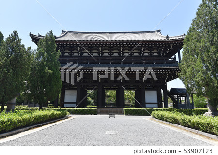 Tofuku-ji Temple Sanmon 53907123