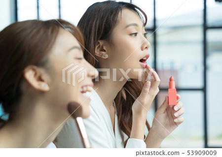 女性商業工作場所 53909009