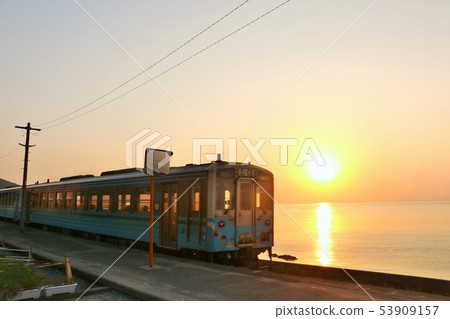 Shikoku Ehime Prefecture Tsukumoshita Station 53909157