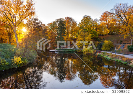 City park Planten un Blomen at autumn. Hamburg. City park Planten un Blomen at autumn. Hamburg. 53909862
