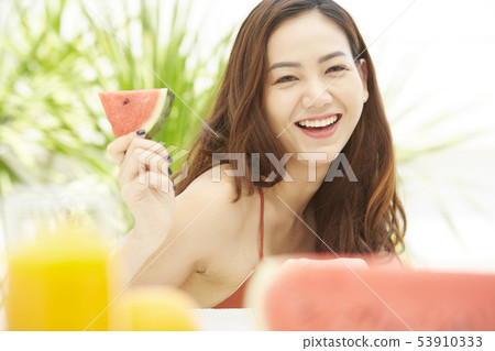 女人的美麗夏天 53910333