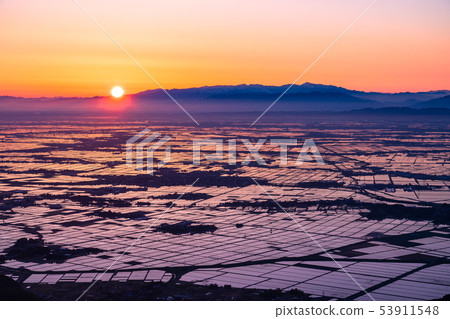《Niigata Prefecture》 Echigo Plain at dawn 《Niigata Prefecture》 Echigo Plain at dawn 53911548