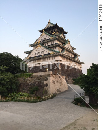 Castle  53912416