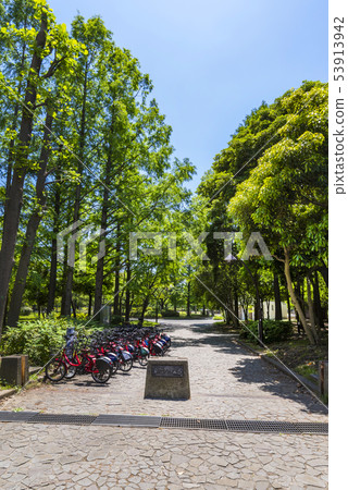 Entrance of Sarue Onshi Park Entrance of Sarue Onshi Park 53913942