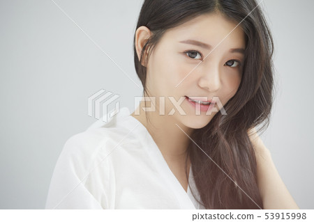 女人美麗的早晨 53915998