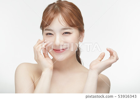 Women beauty 53916343