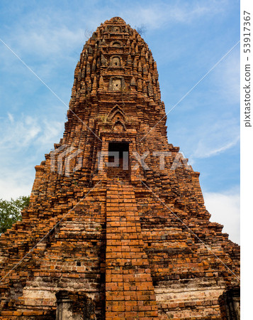Wat Worachet, old temple in Ayutthaya, Thailand 53917367