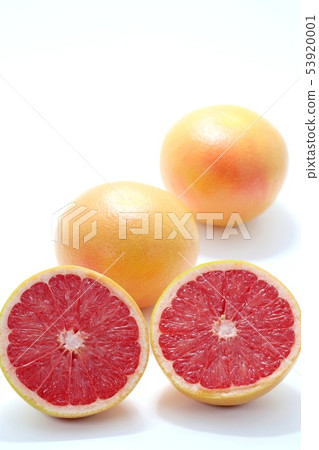 Grapefruit cut ruby species 53920001