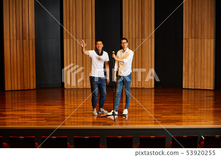 Young men stage practice 53920255