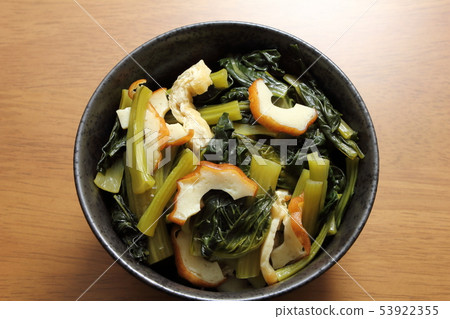 I cooked komatsuna. ("Taitan" is a Kansai term that means cooked or boiled.) I cooked komatsuna. ("Taitan" is a Kansai term that means cooked or boiled.) 53922355