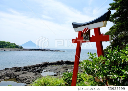 [Kagoshima] Kama lid Daimyojin Torii (Cape of Hope) 53922699