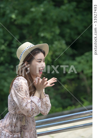 Facial expression of Korean female, park, Namsan 53927493