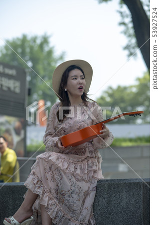Facial expression of Korean female, park, Namsan Facial expression of Korean female, park, Namsan 53927524