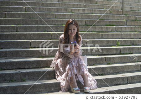 Facial expression of Korean female, park, Namsan 53927793